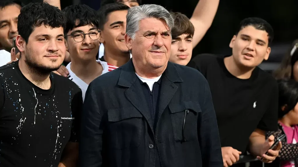 Beşiktaş Transfer Haberleri: Emerson Royal Flamengo’ya Gitti