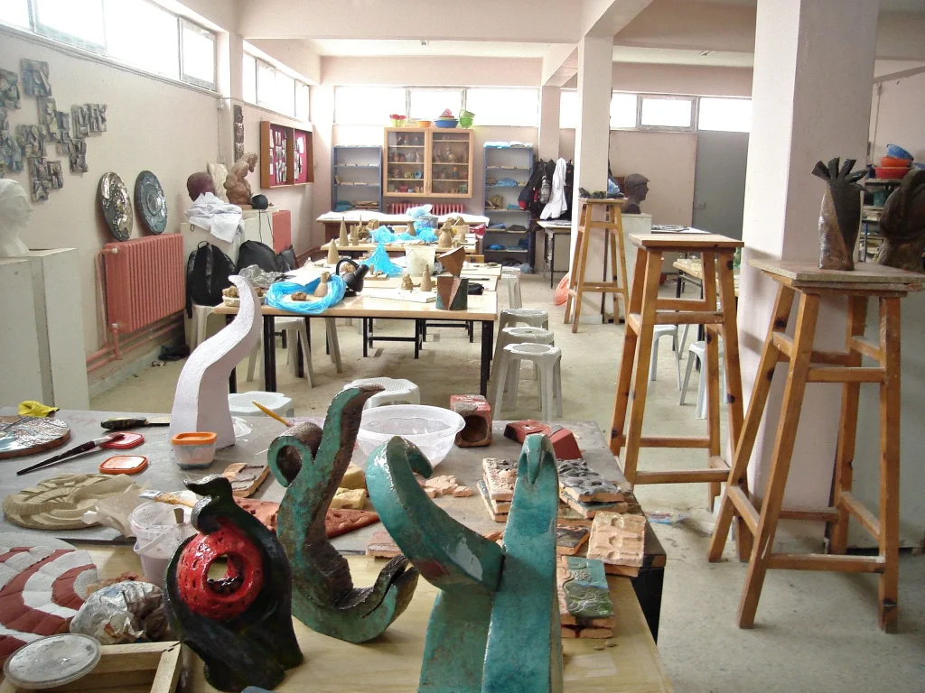 Evde Sanat Atölyesi: Başlangıç İçin 10 Basit Proje Listesi