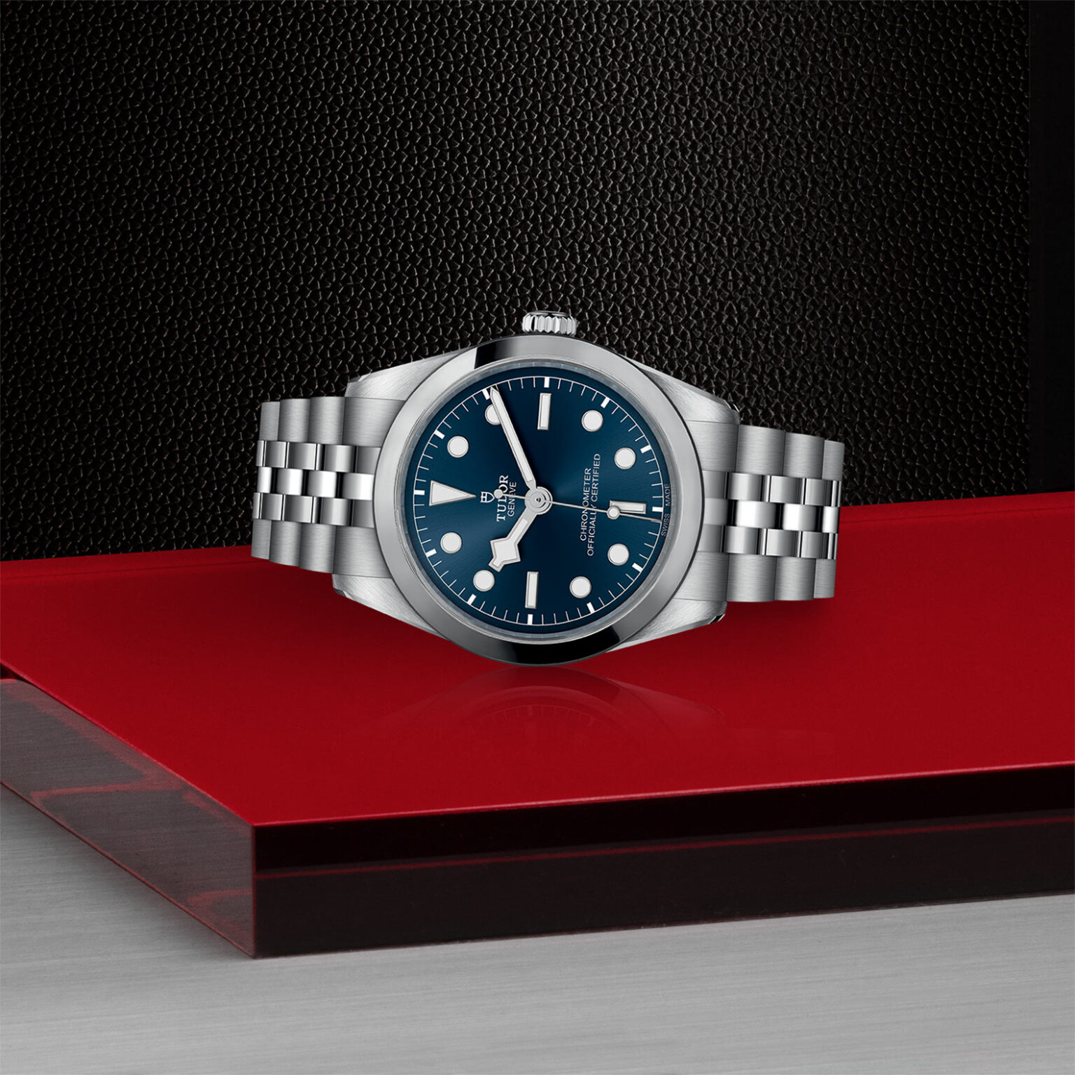 Tudor Black Bay One ve Klasik Çizgiler